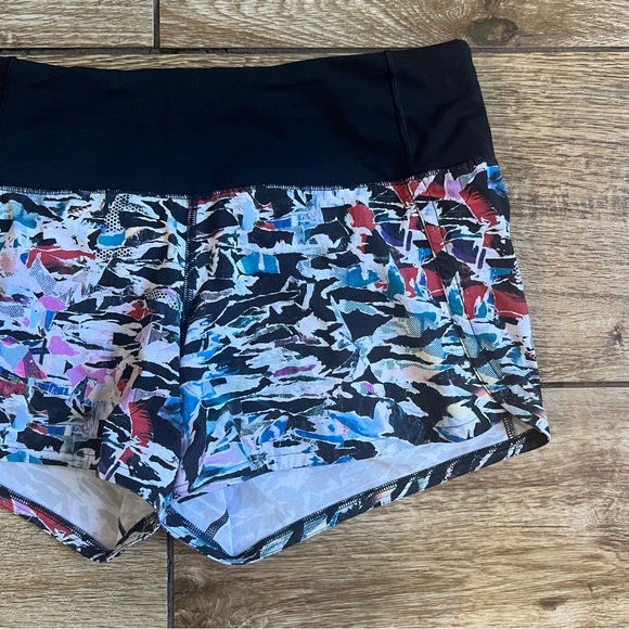 Lululemon Run Times Short II Size 4 Culture Clash Multi Black  Shorts - Picture 7 of 13